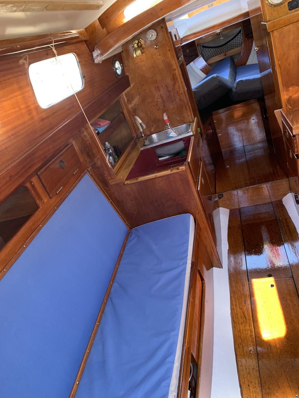 Hallberg-Rassy P28