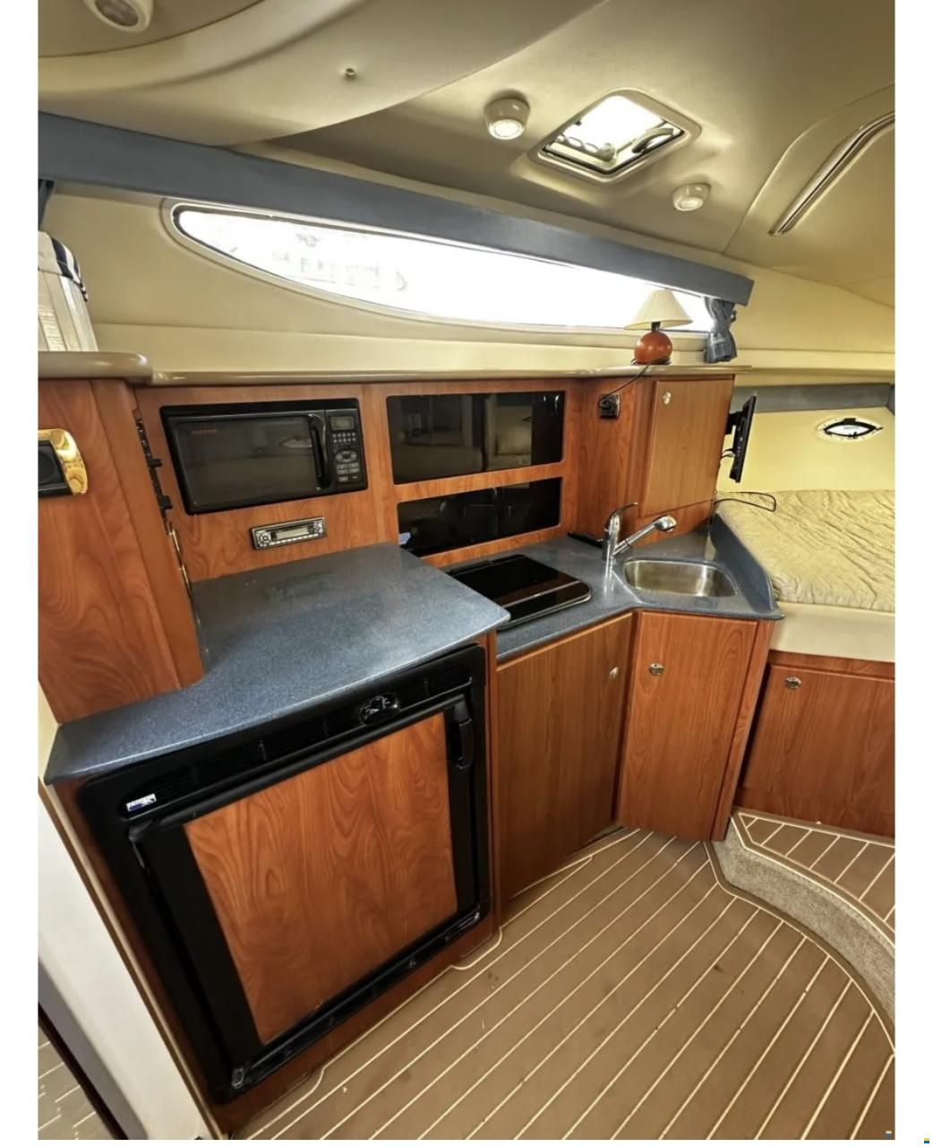 Bayliner 305