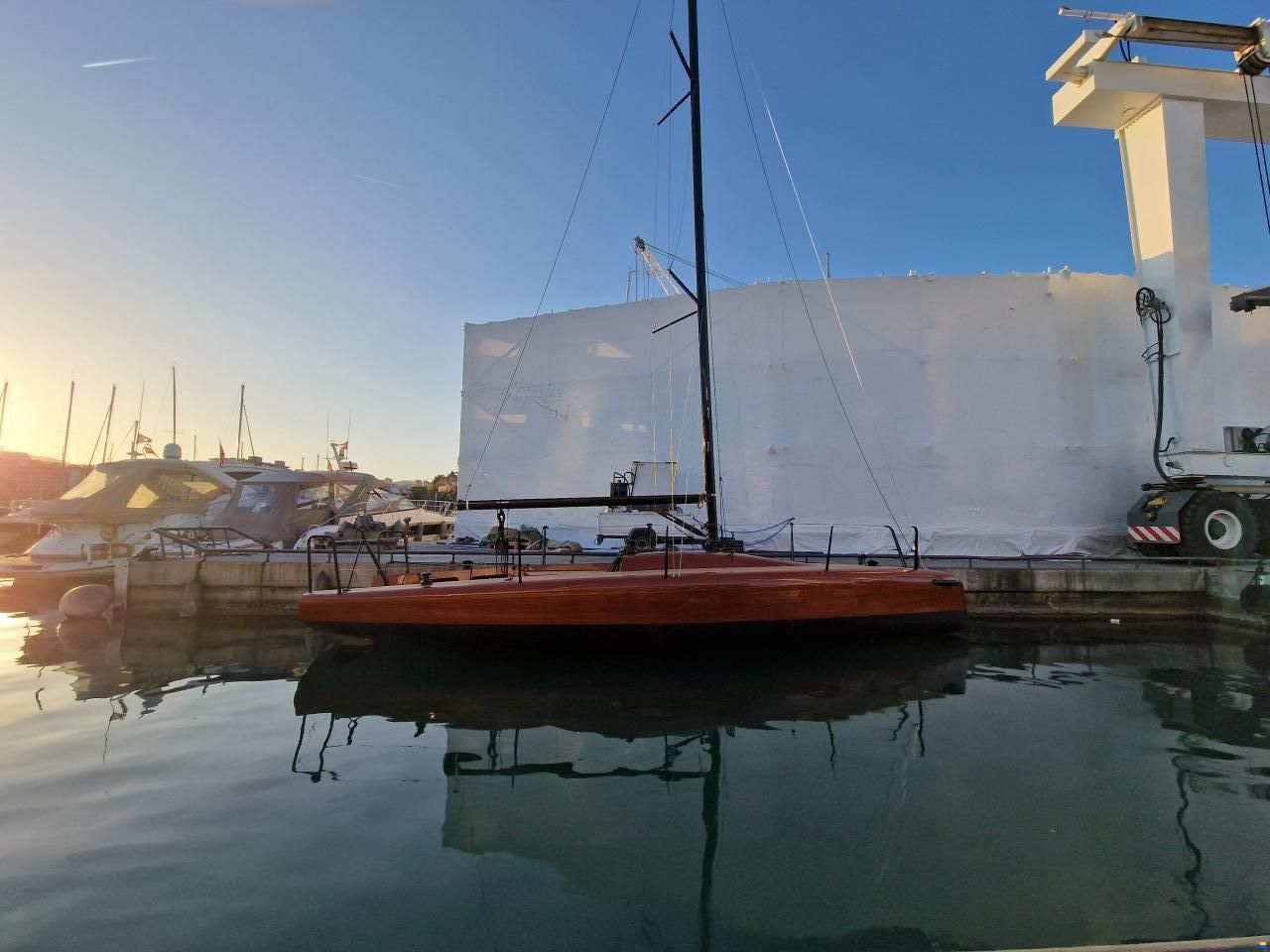 LA 28 Daysailer