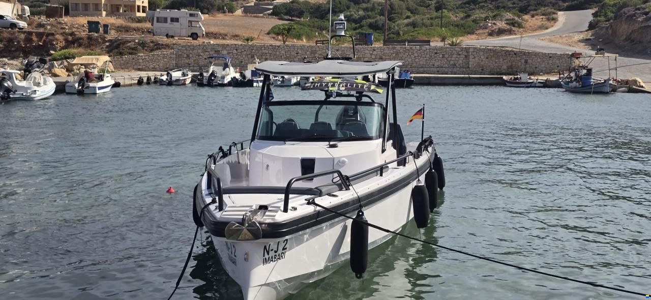 Axopar 28 T-Top