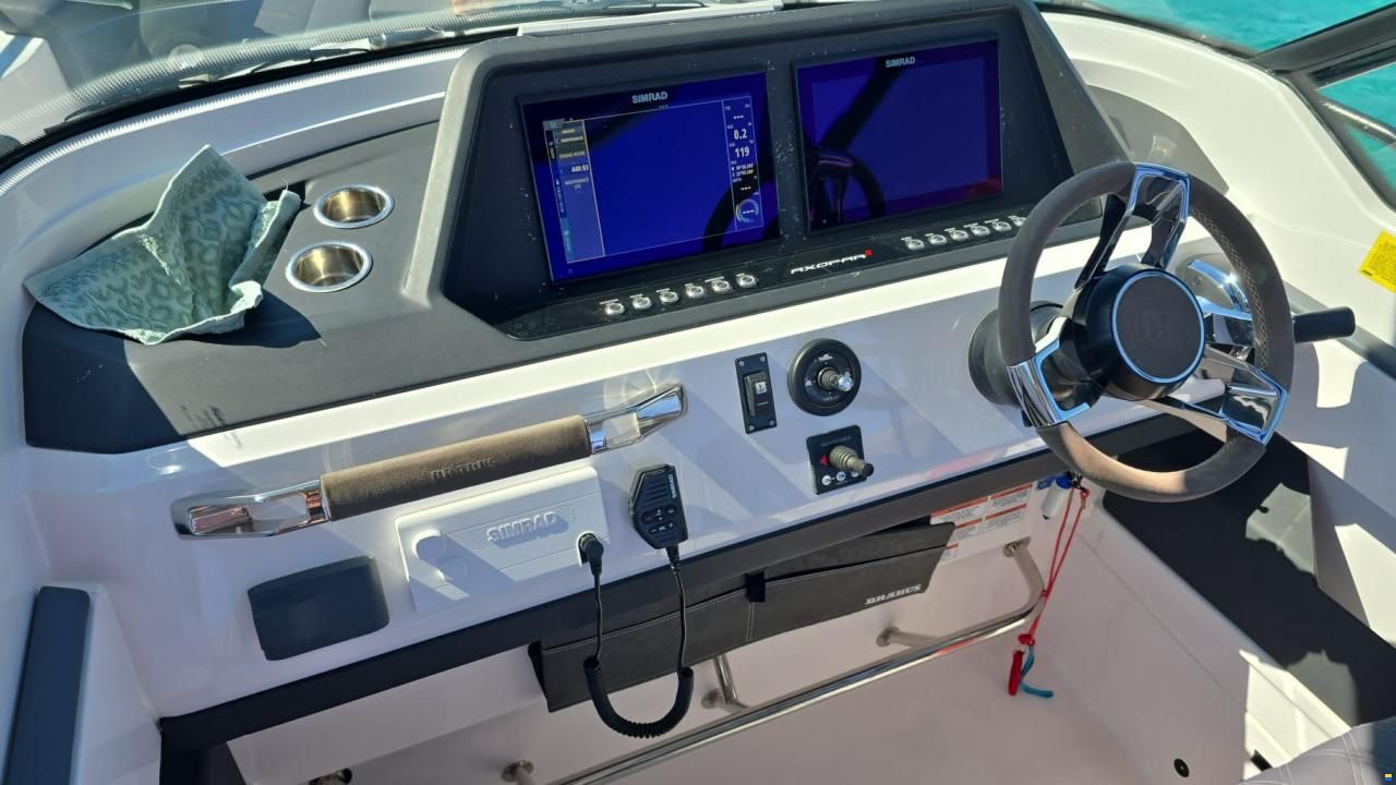 Axopar 28 T-Top