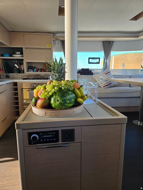 Lagoon 50