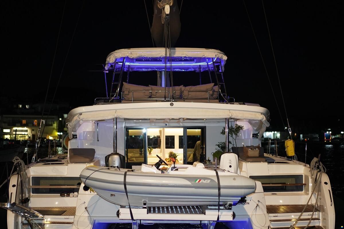 Lagoon 50