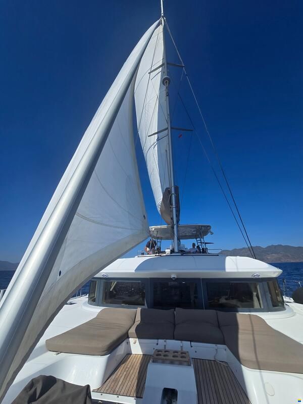 Lagoon 50