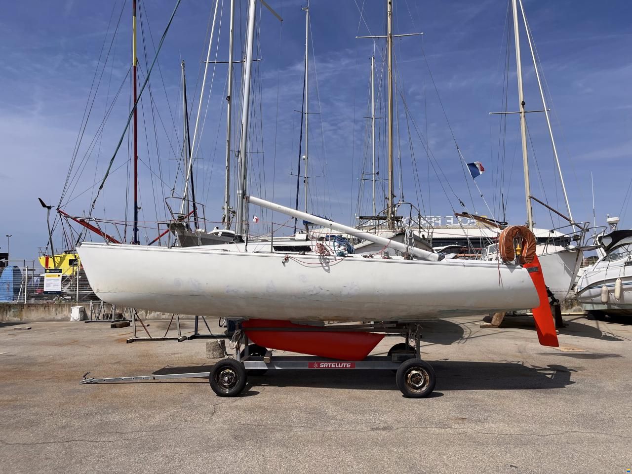 Beneteau First Class 8