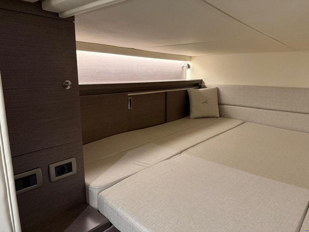 Sea Ray Sundancer 320