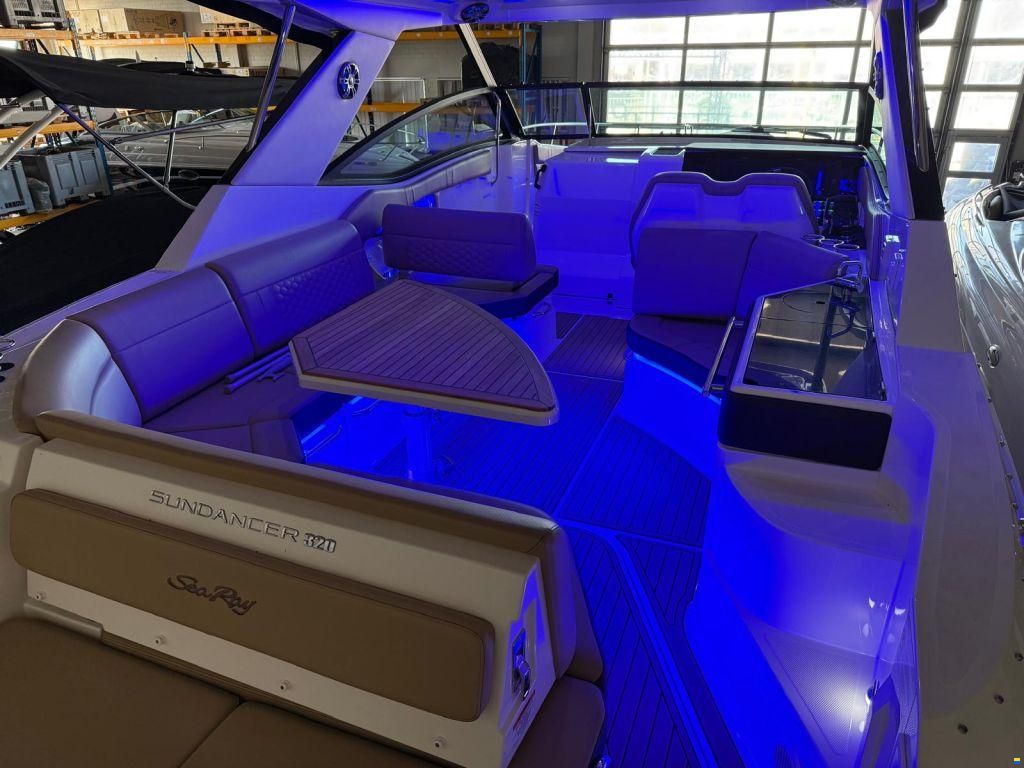 Sea Ray Sundancer 320