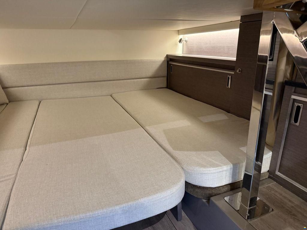 Sea Ray Sundancer 320