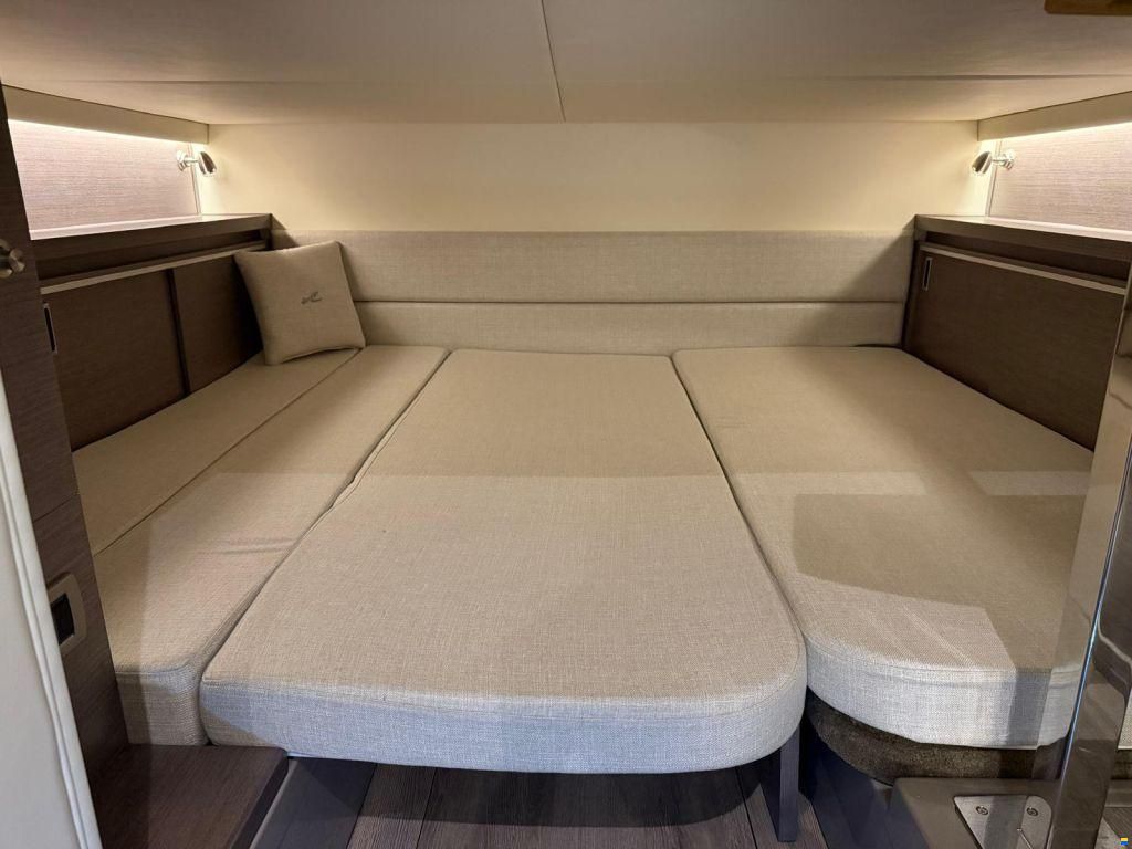 Sea Ray Sundancer 320