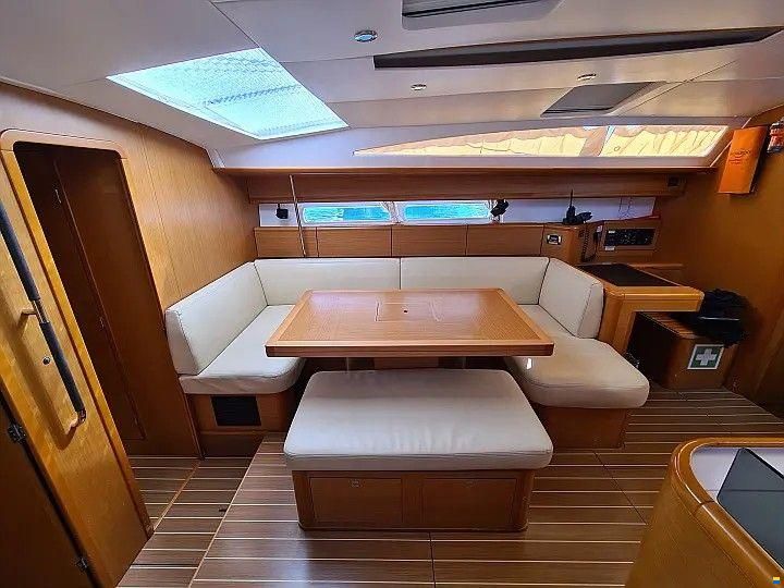 Jeanneau 53