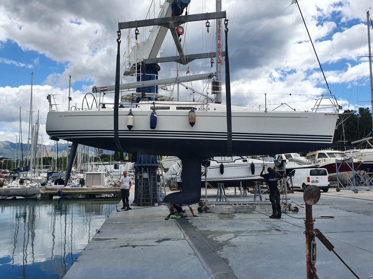 X-Yachts X-35