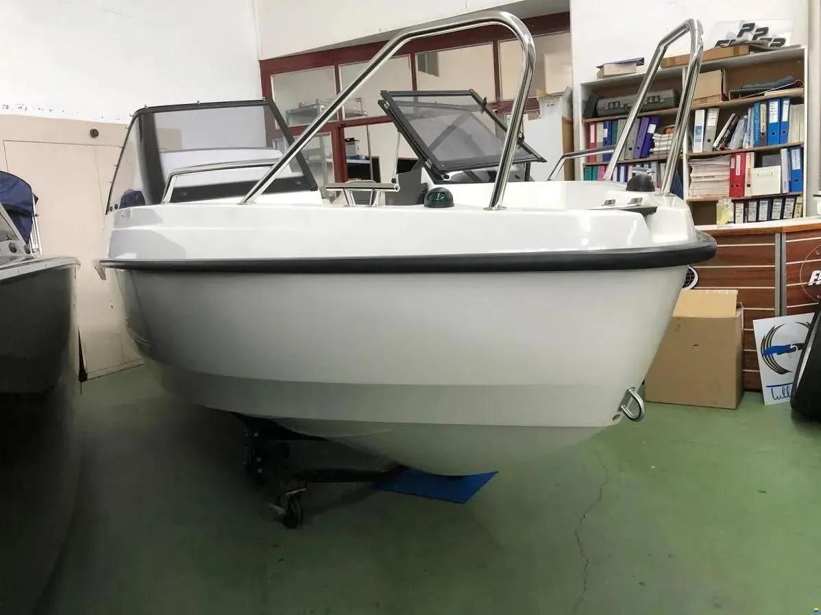 Bella 500 Bowrider