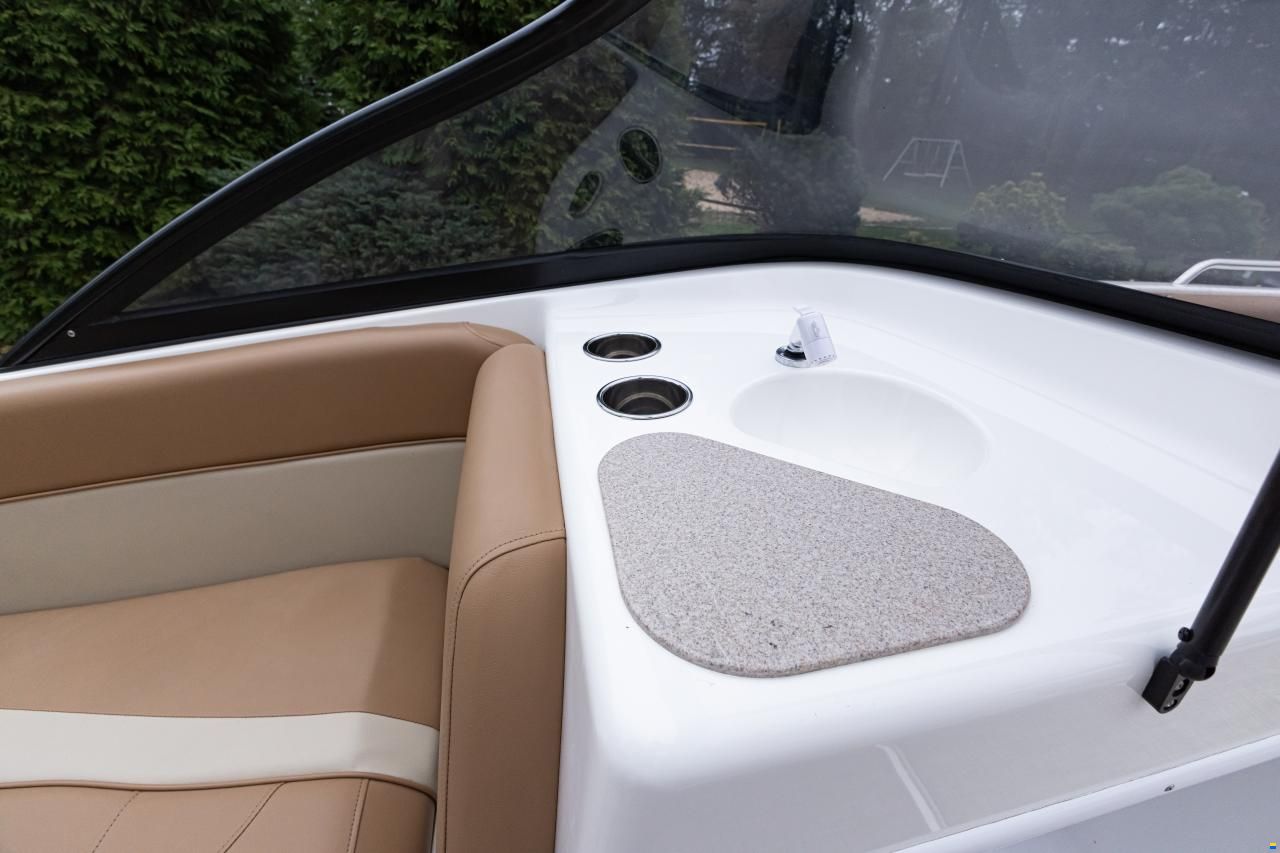 Nautic Star 203DC