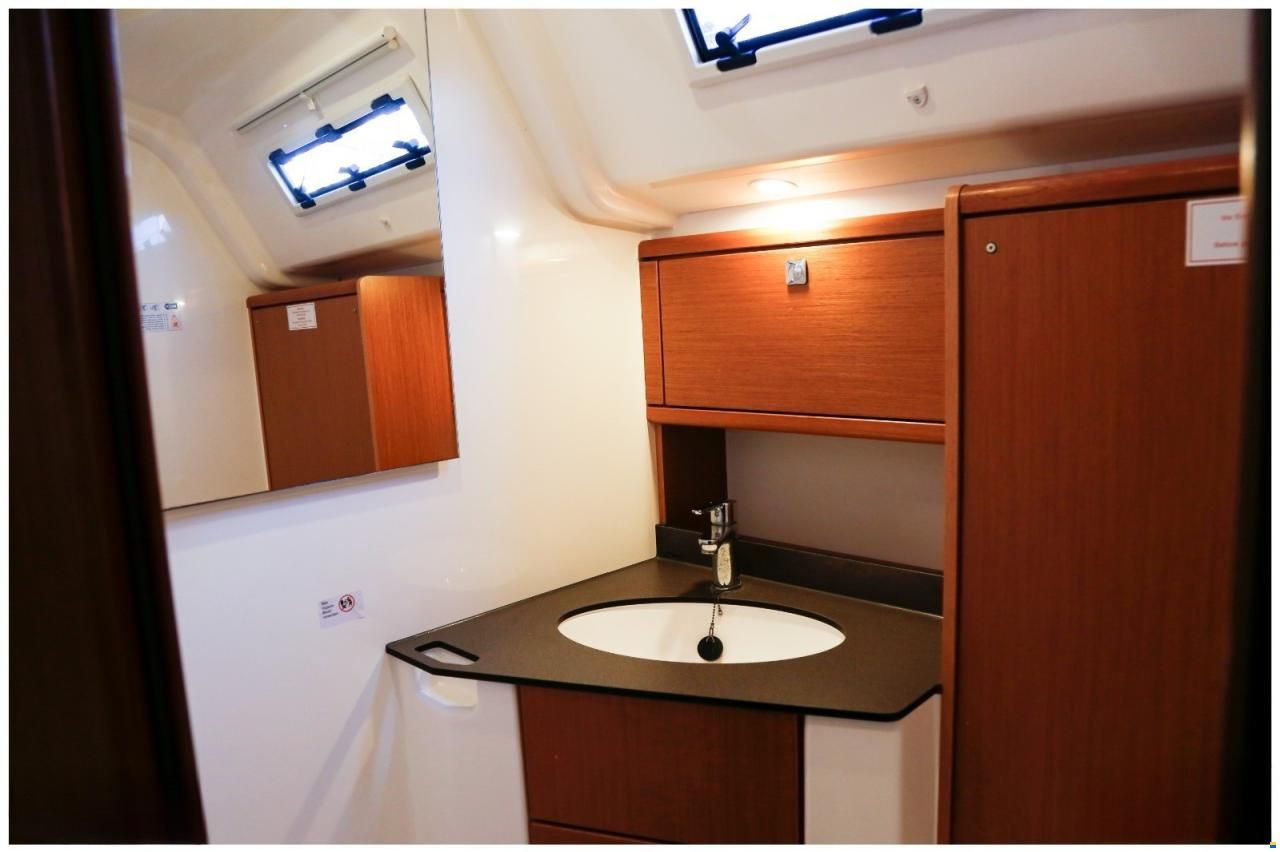 Bavaria Cruiser 51