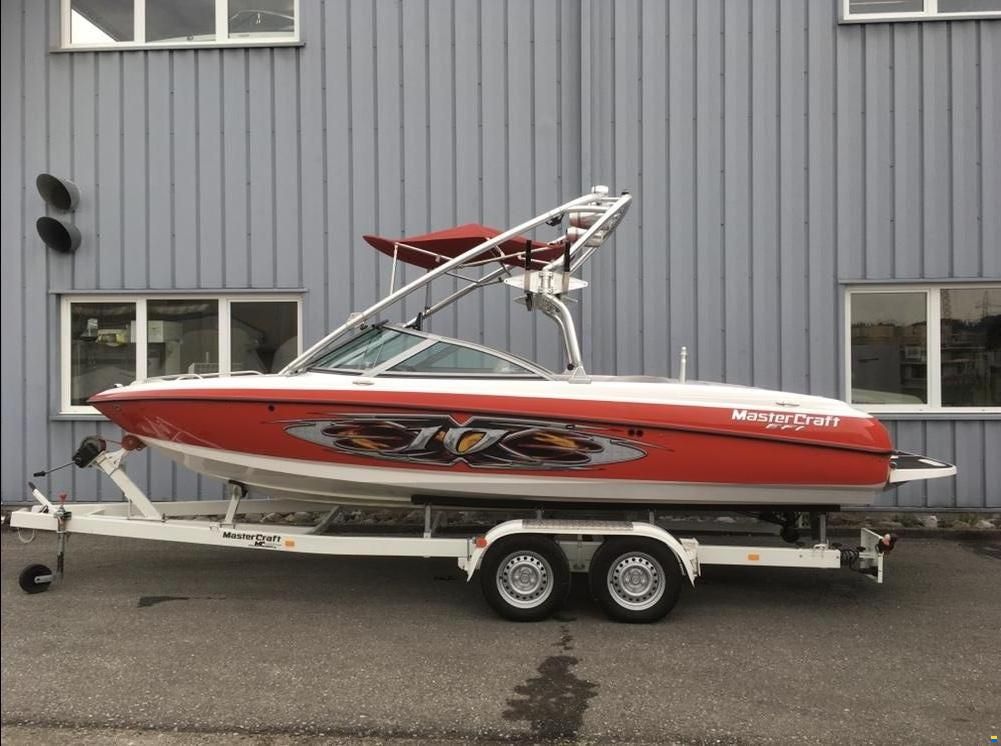 MasterCraft X10