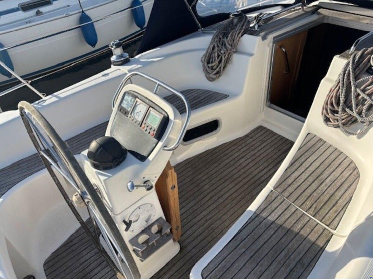 Bavaria 38-3
