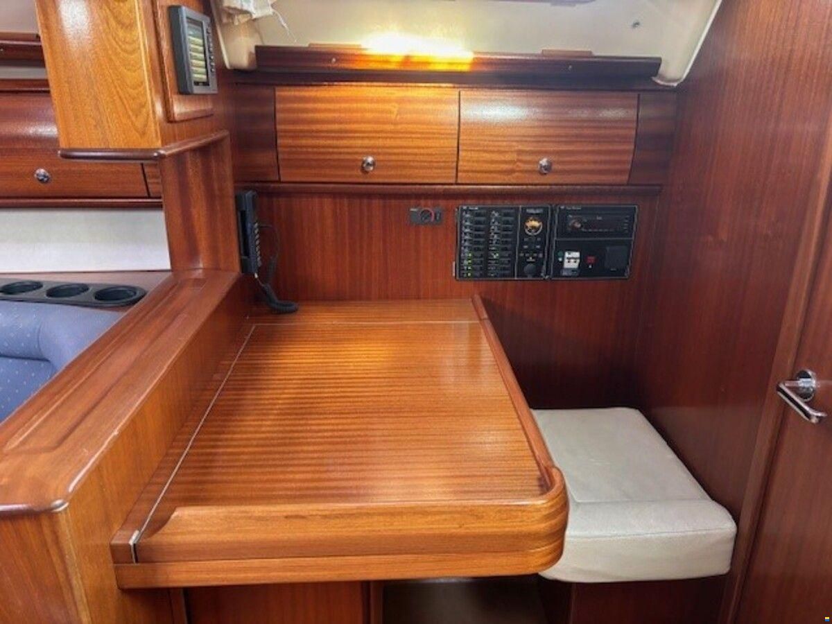 Bavaria 38-3