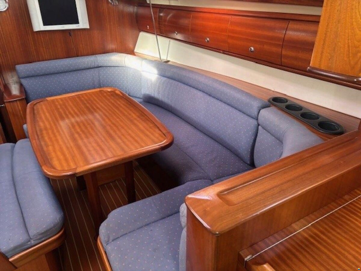 Bavaria 38-3