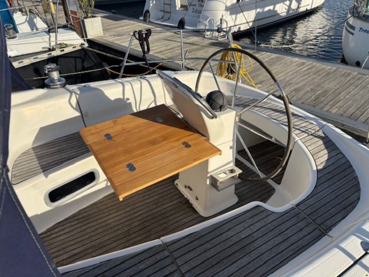 Bavaria 38-3
