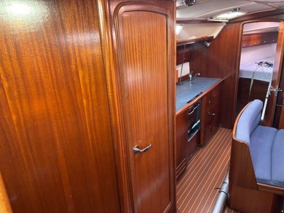 Bavaria 38-3