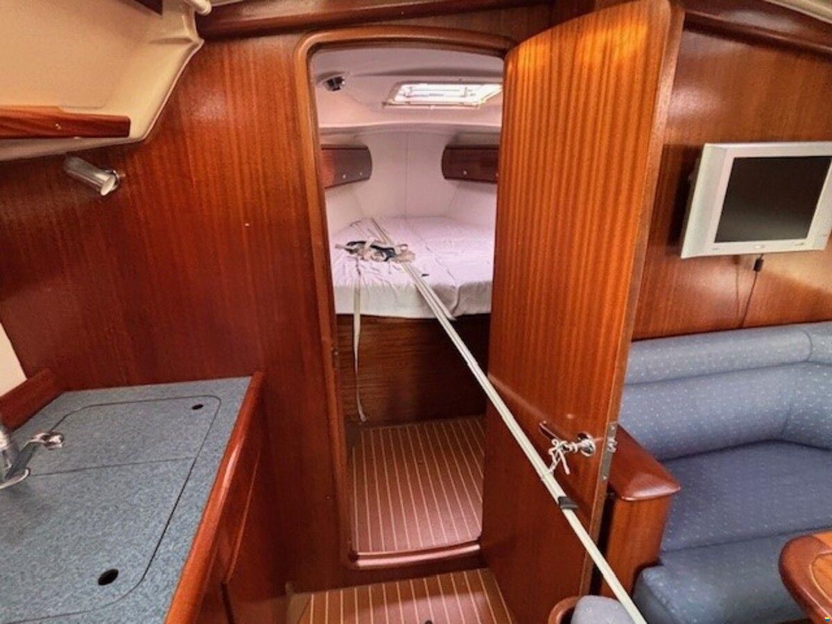 Bavaria 38-3