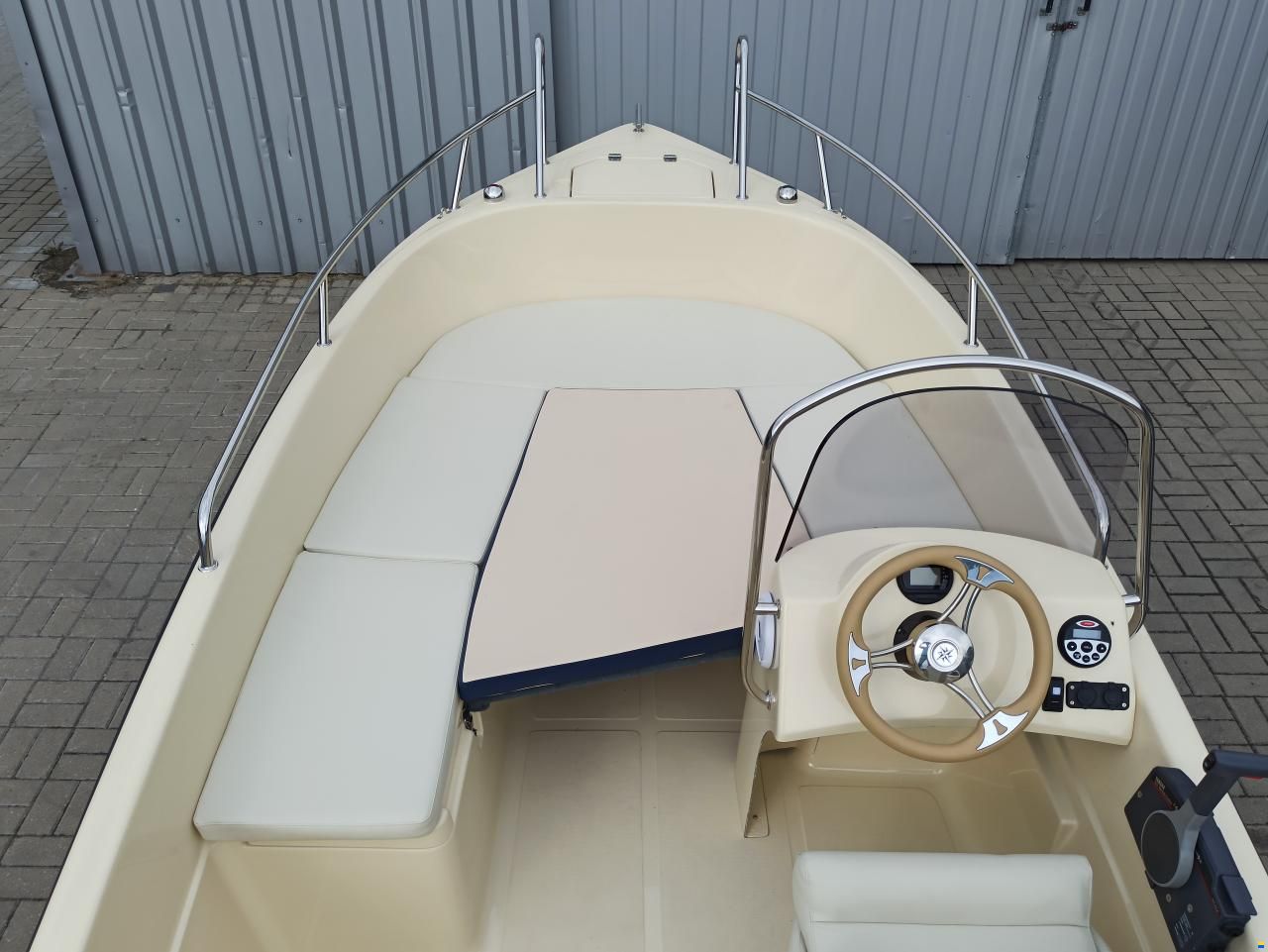 Romana 460 DE LUX