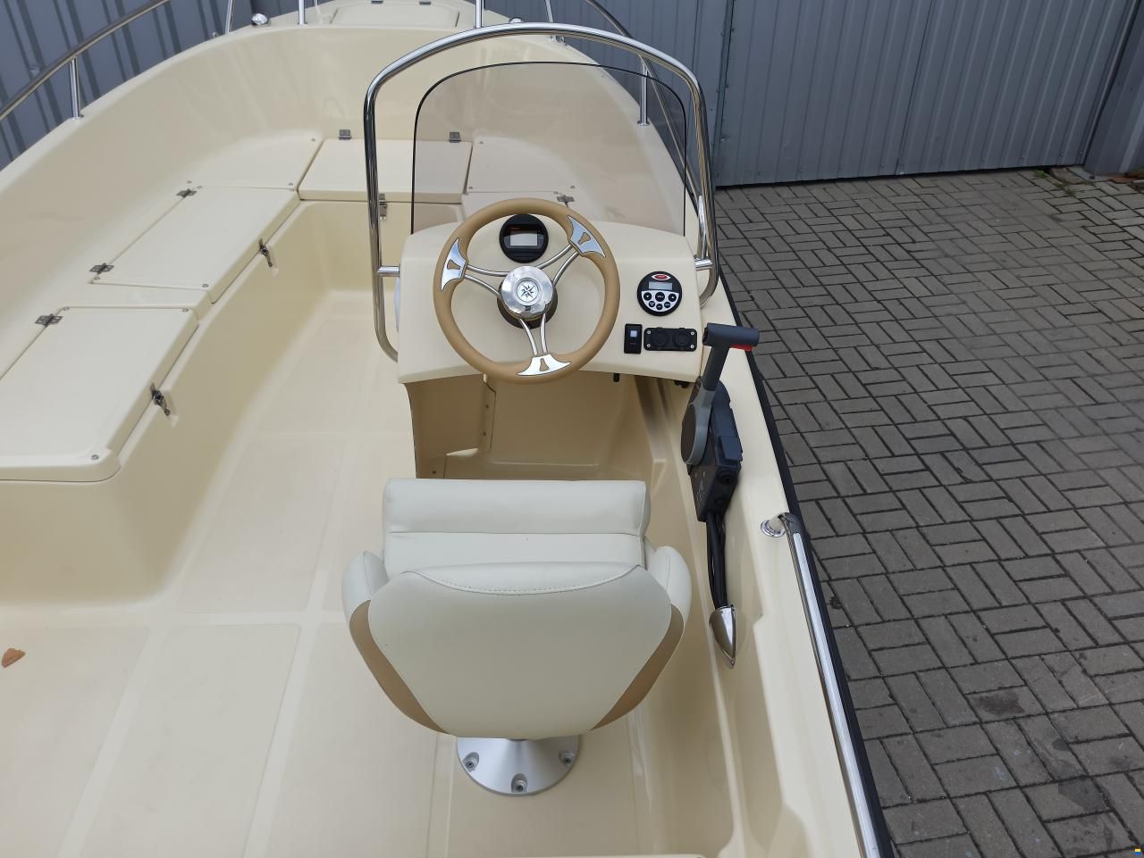 Romana 460 DE LUX