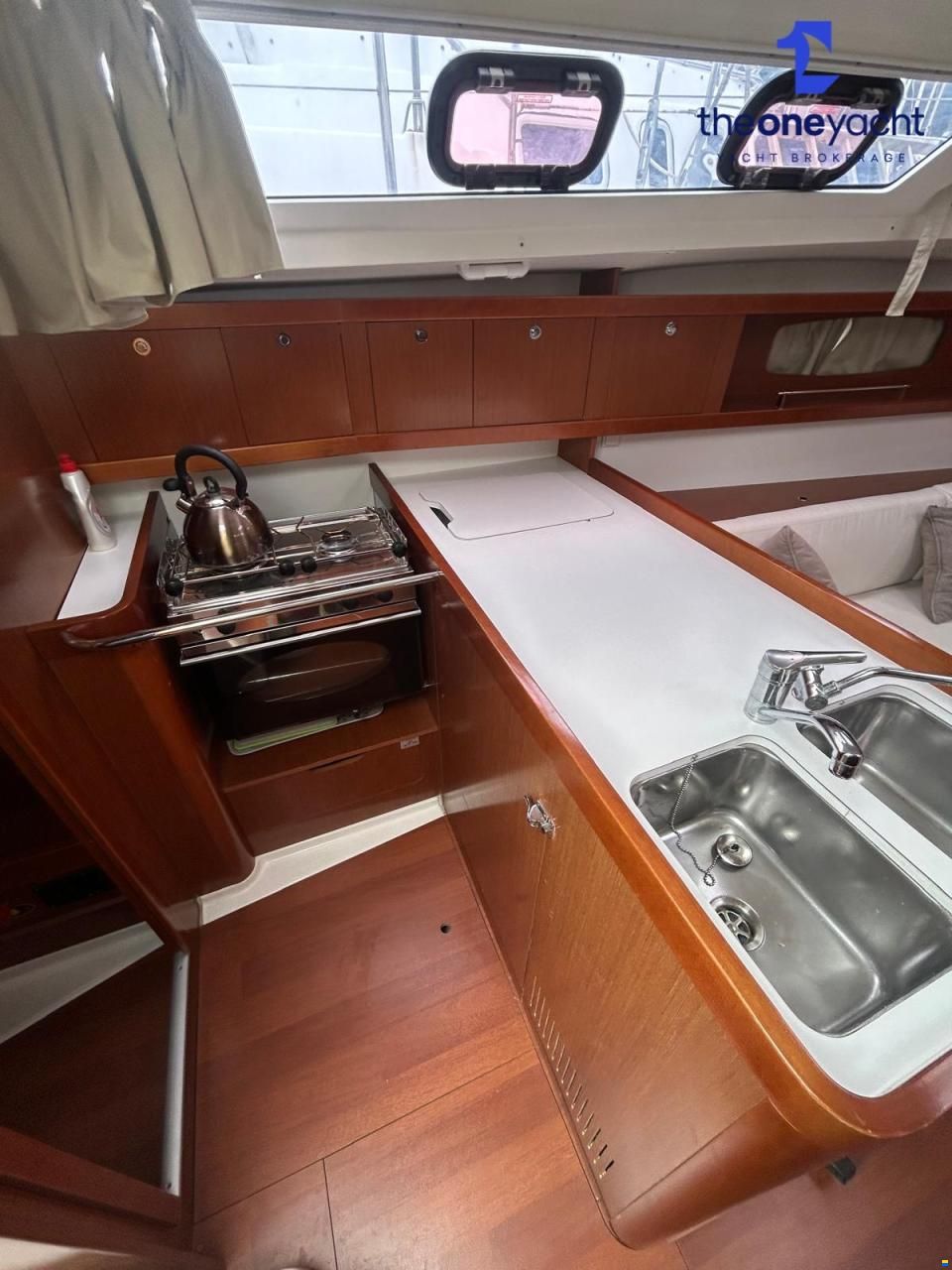 Beneteau Oceanis 34 Limited Edition