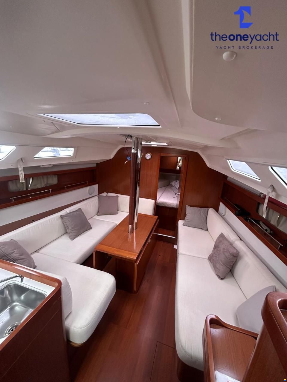 Beneteau Oceanis 34 Limited Edition