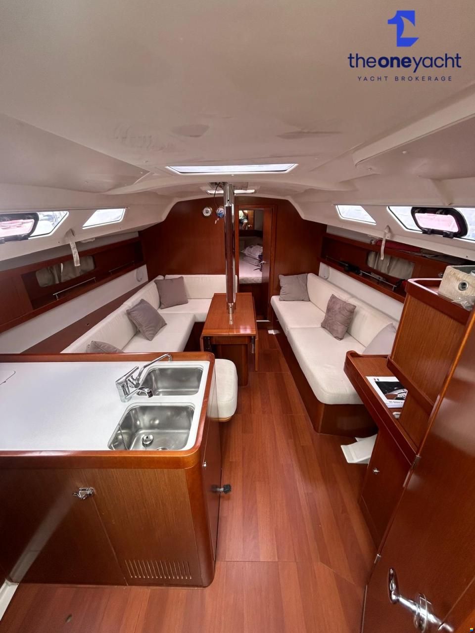 Beneteau Oceanis 34 Limited Edition