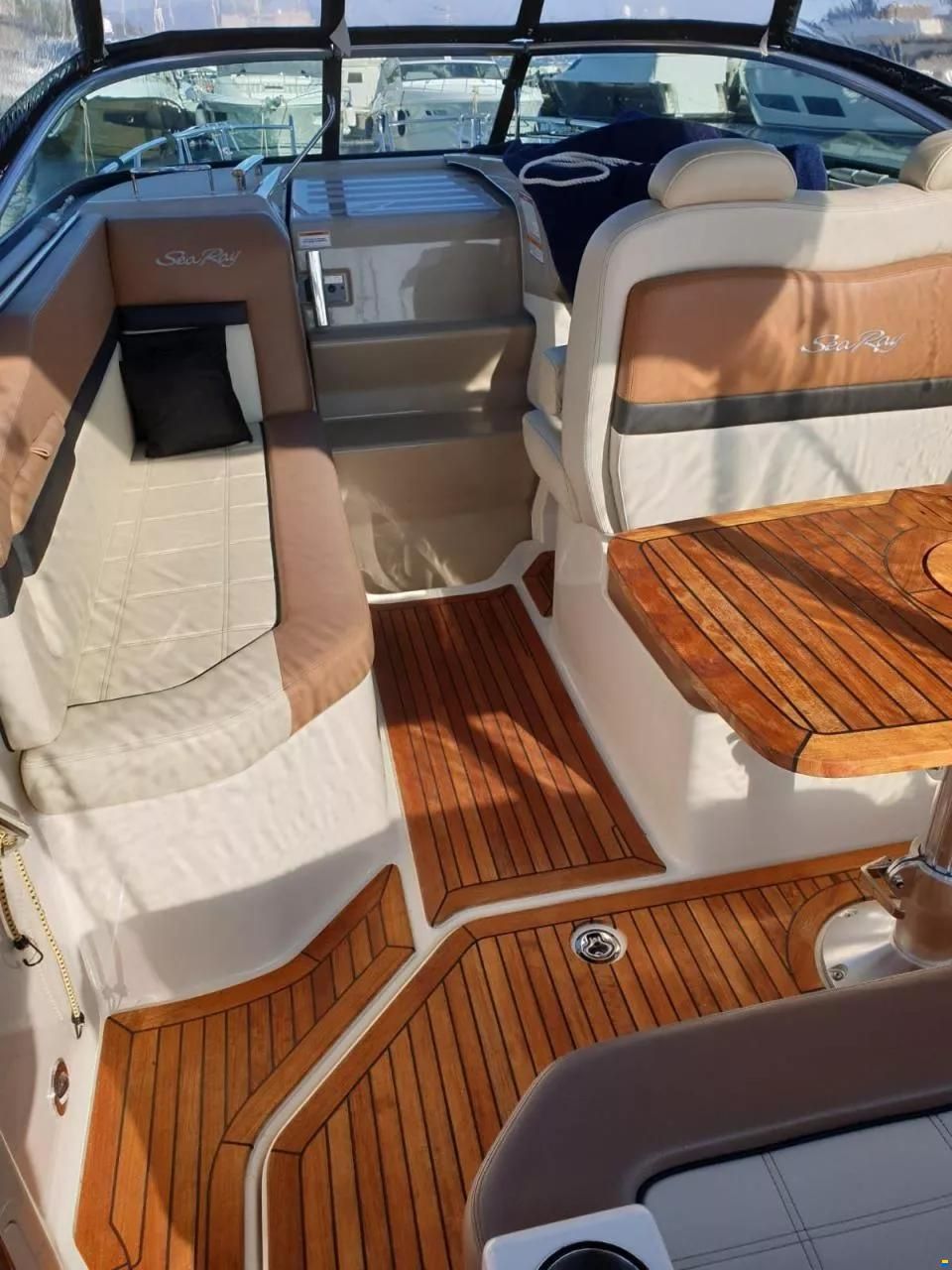 Sea Ray 265 Sundancer