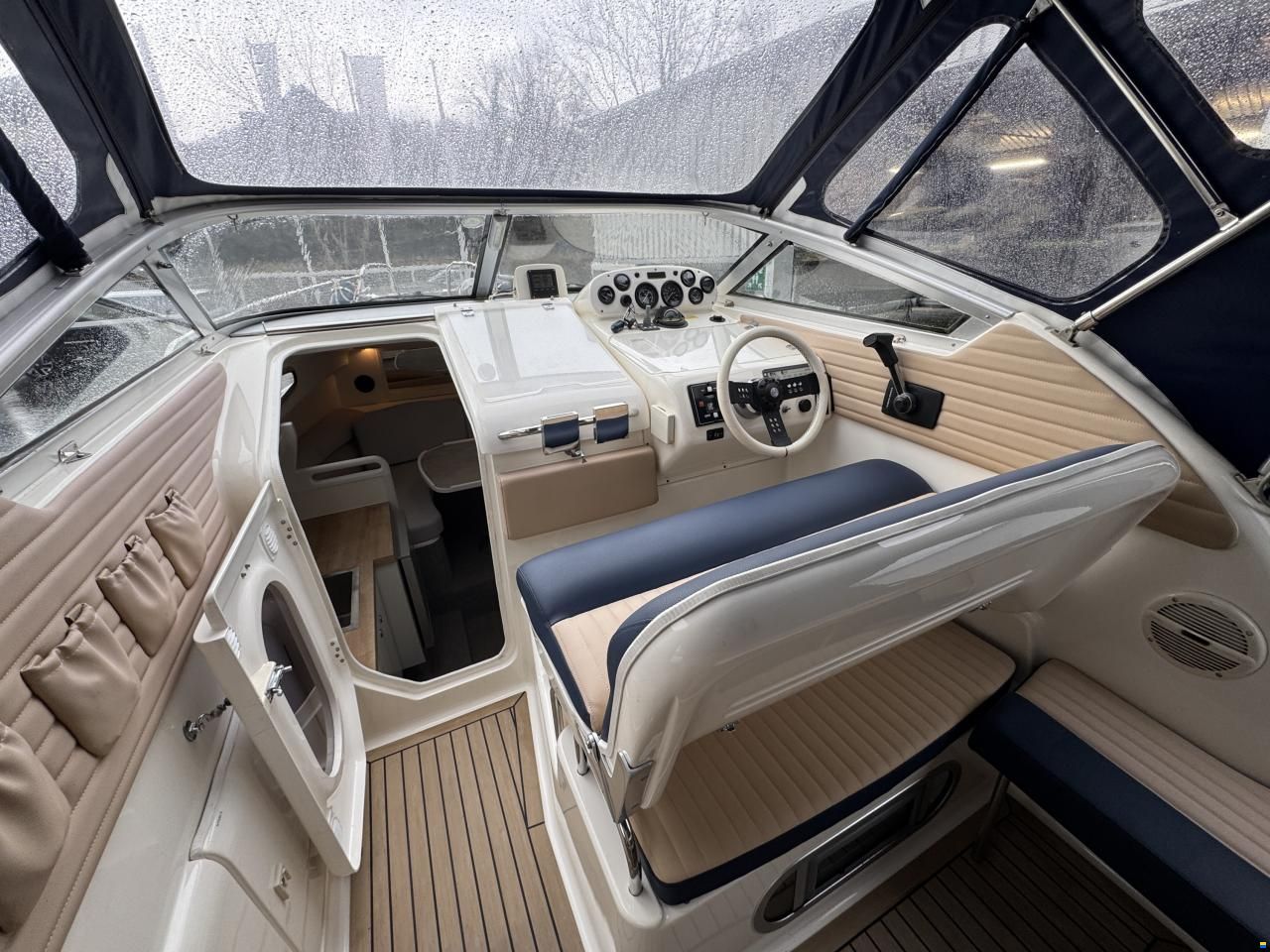 Sealine 240