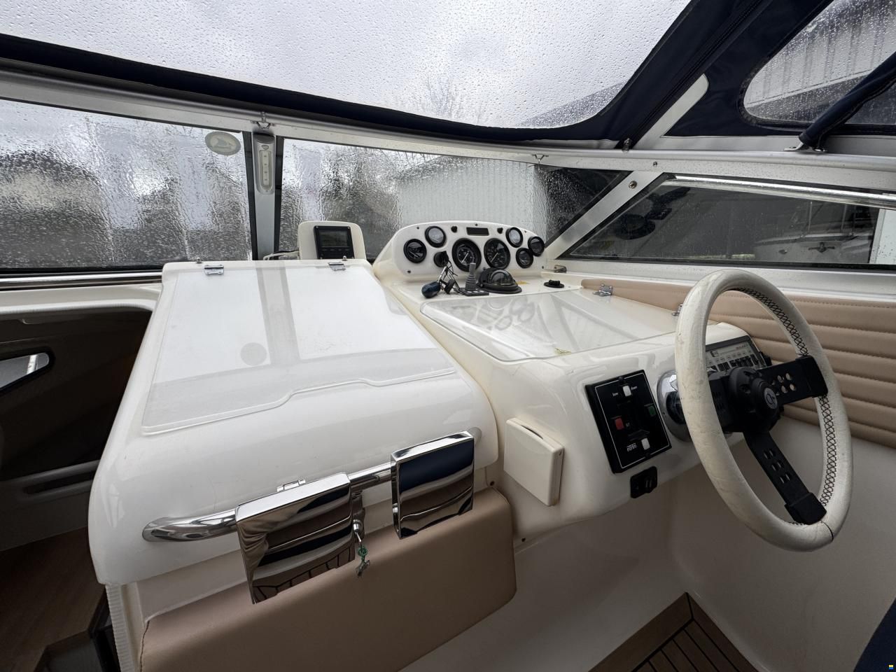 Sealine 240
