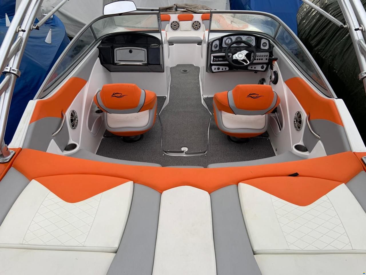 Rinker 220 MTX EXTREME