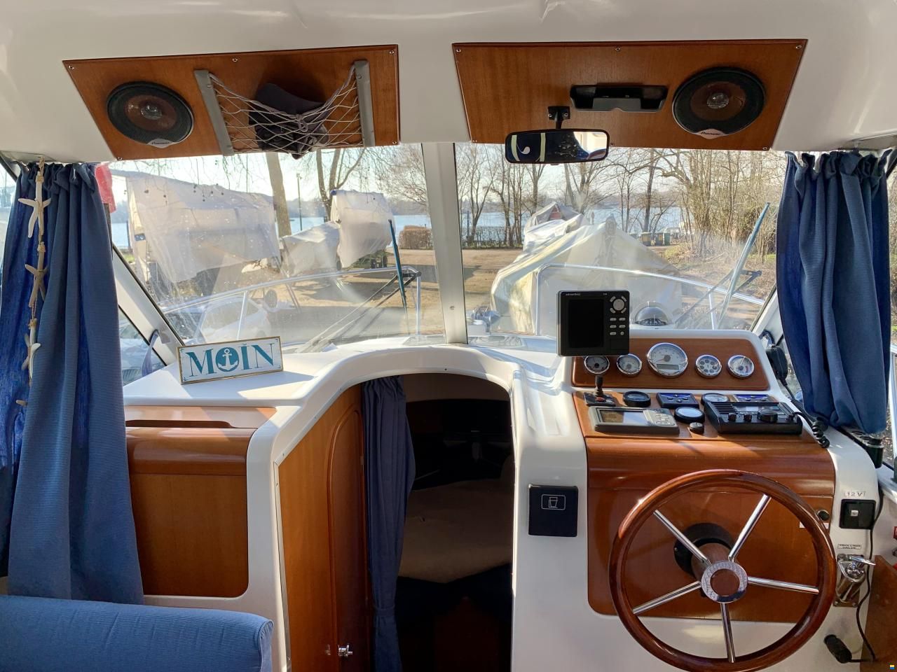 Beneteau Antares 760