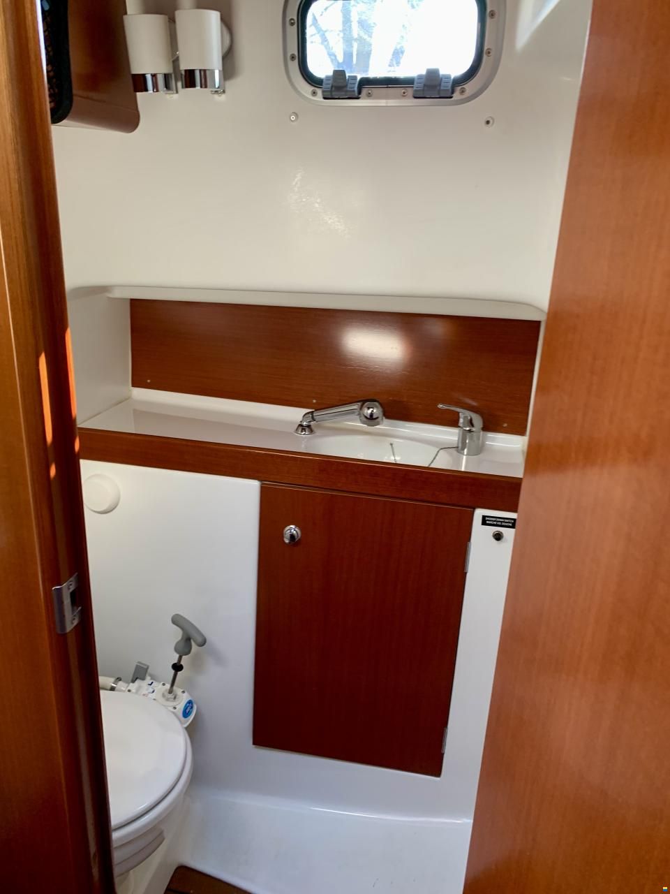 Beneteau Antares 760