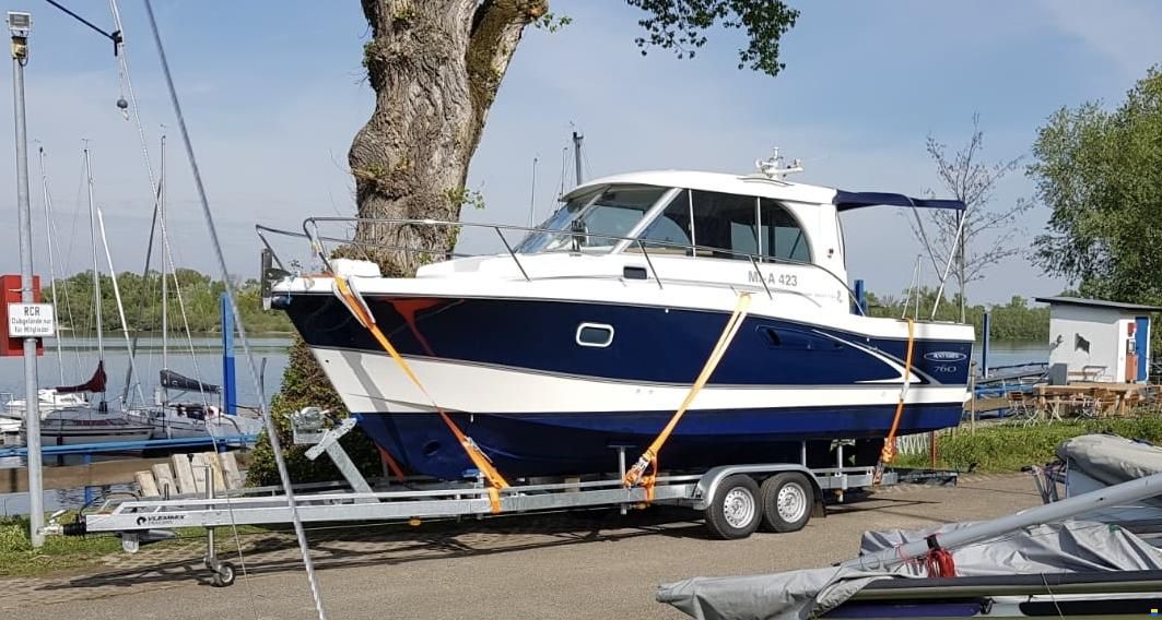 Beneteau Antares 760