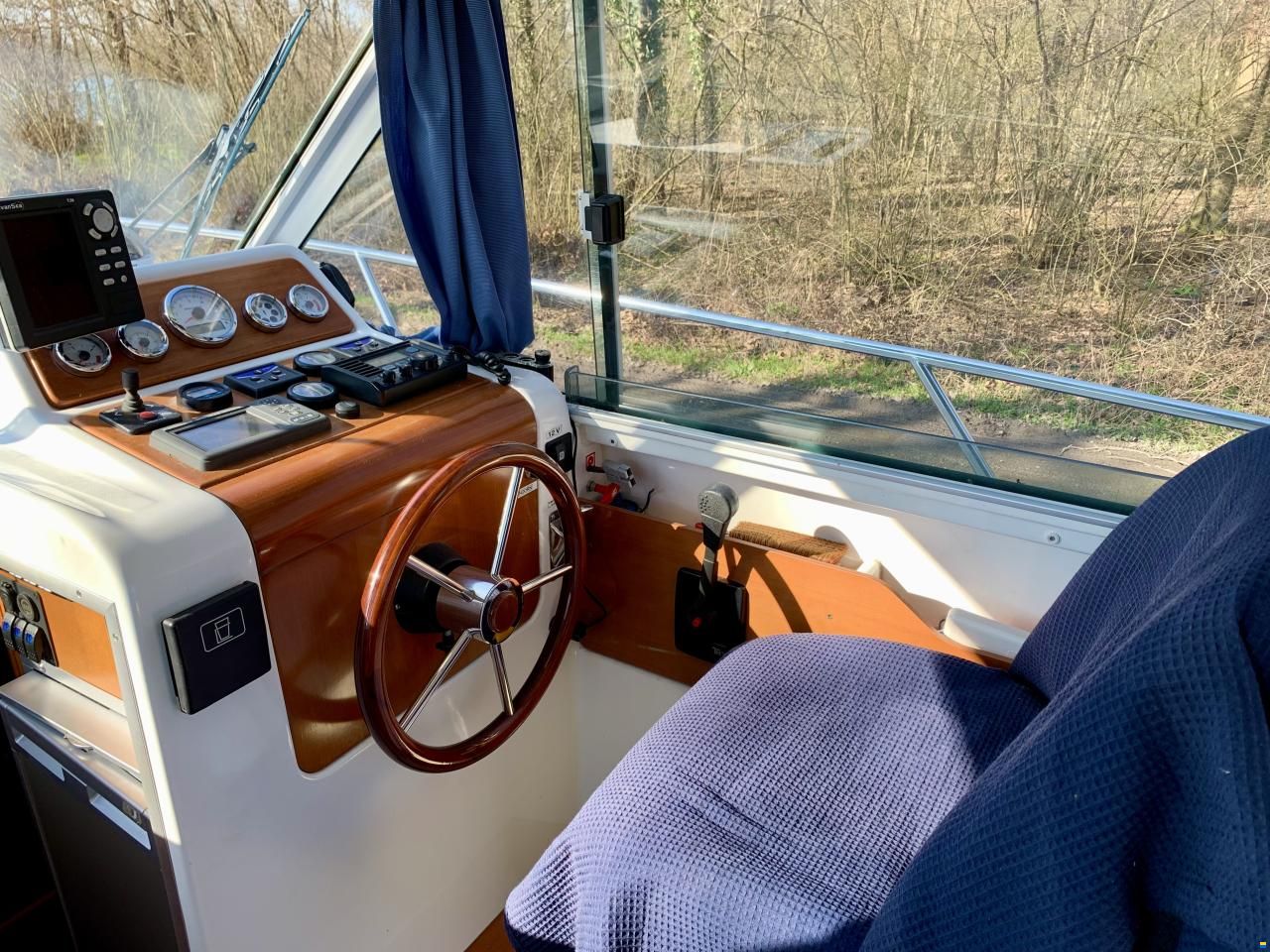 Beneteau Antares 760