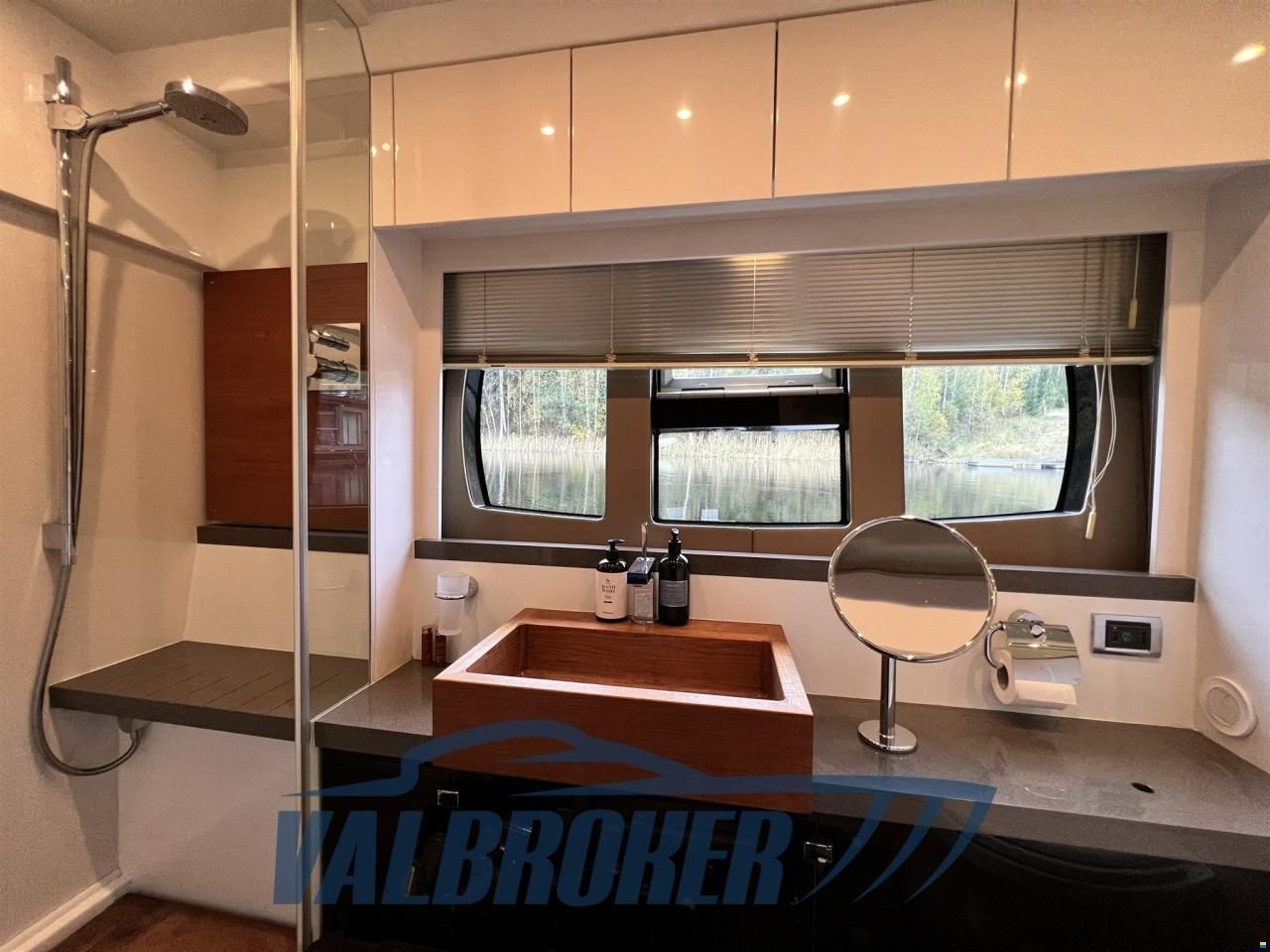 Fairline TARGA 64 GT