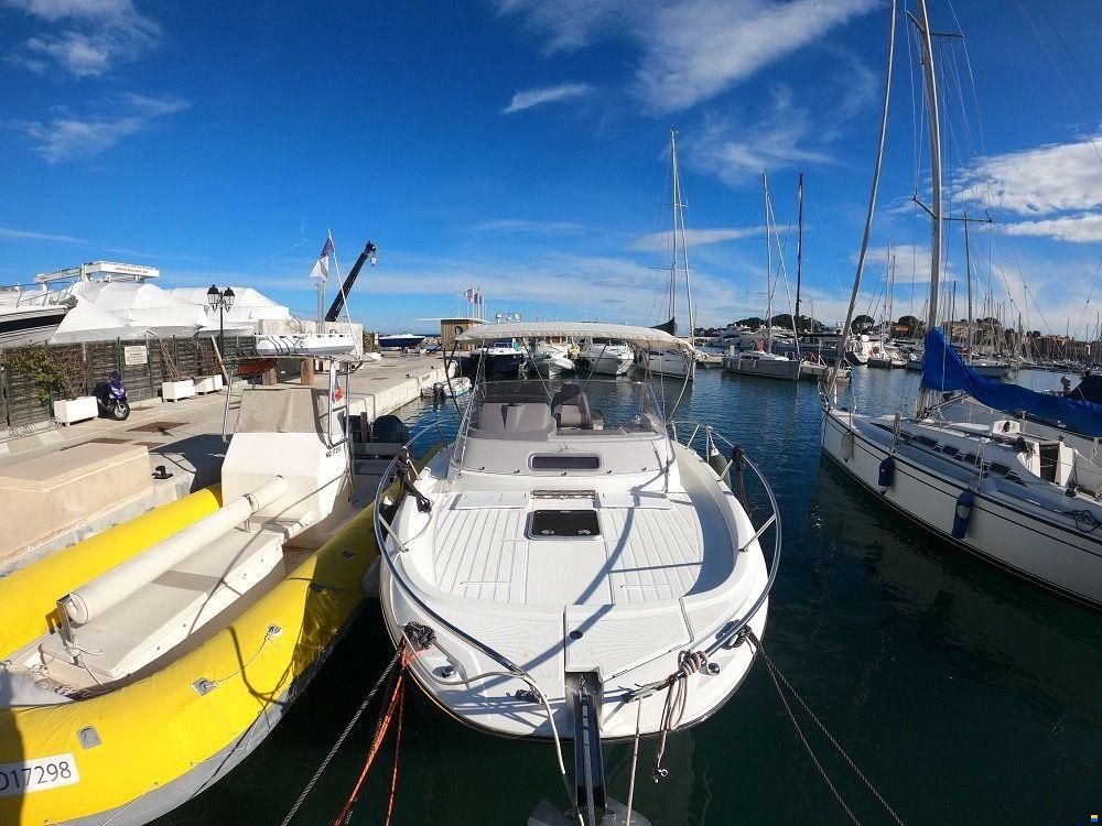 Jeanneau Cap Camarat 9.0