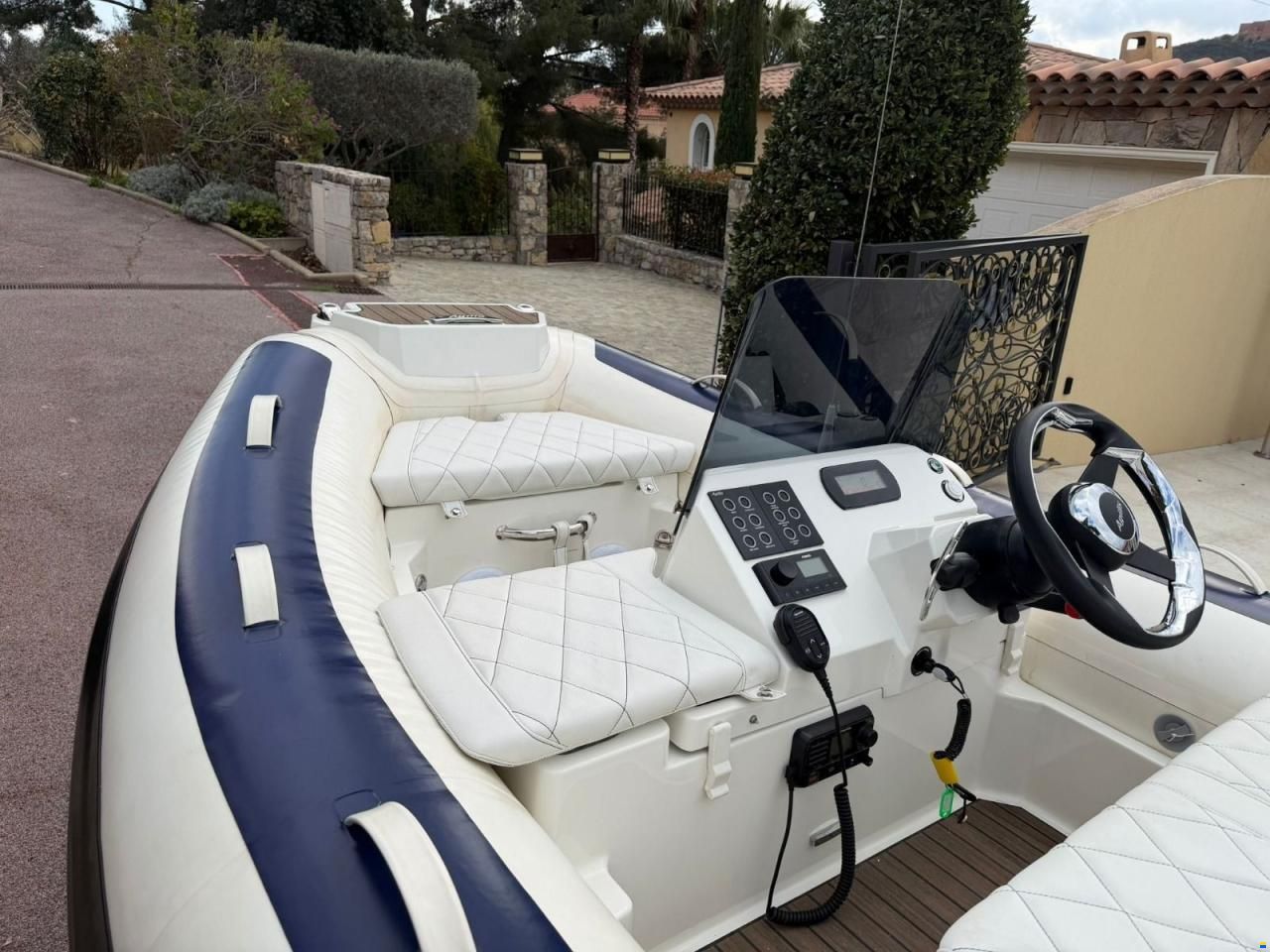 AGILIS 355C