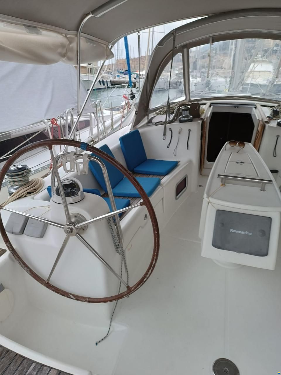 Beneteau Oc&eacute;anis 40