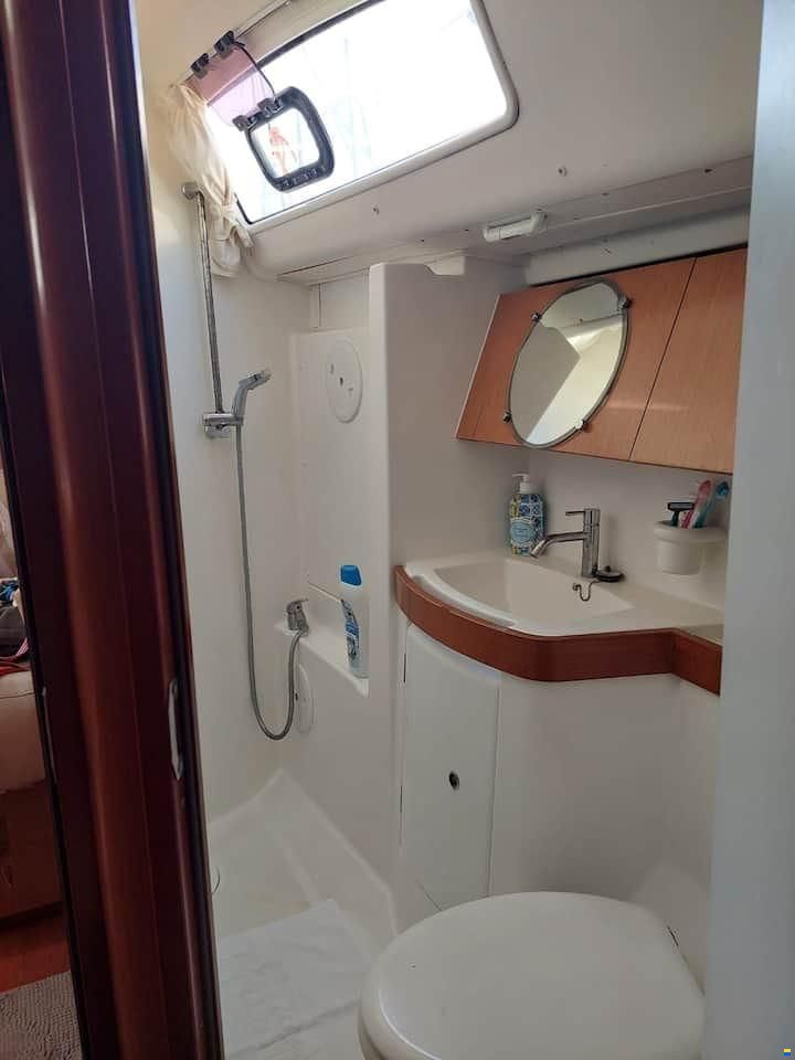 Beneteau Oc&eacute;anis 40
