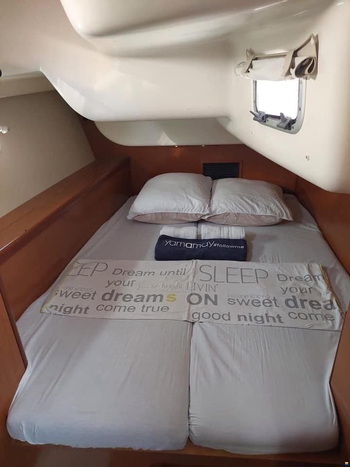 Beneteau Oc&eacute;anis 40