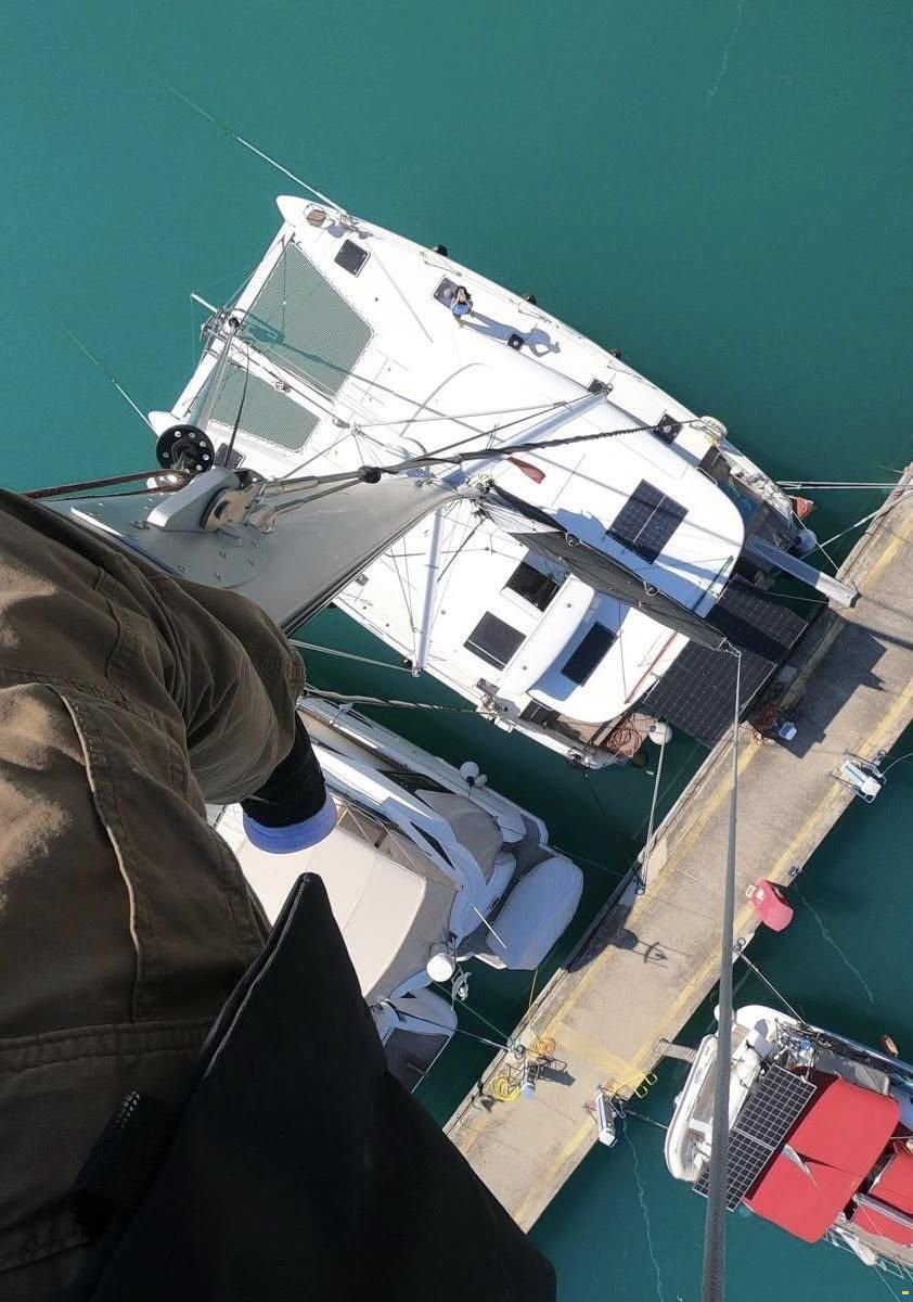 Lagoon 42
