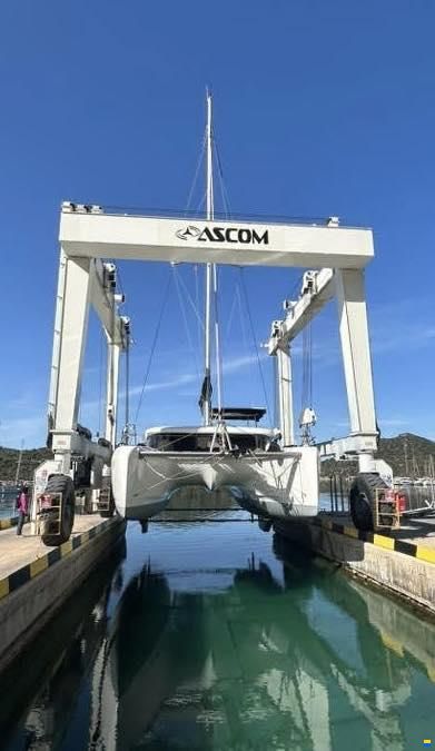 Lagoon 42