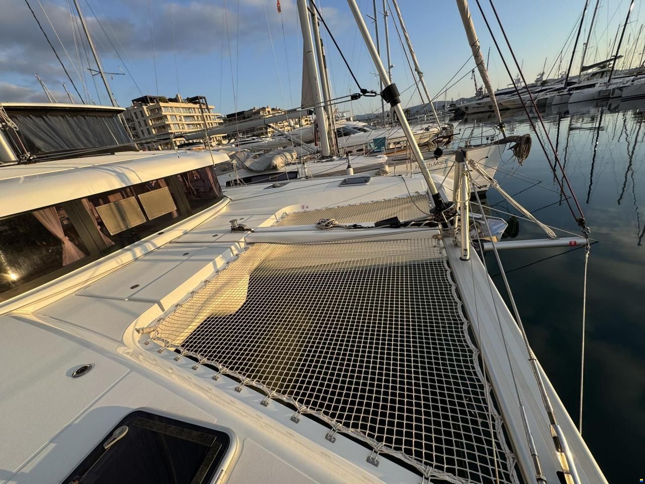 Lagoon 42