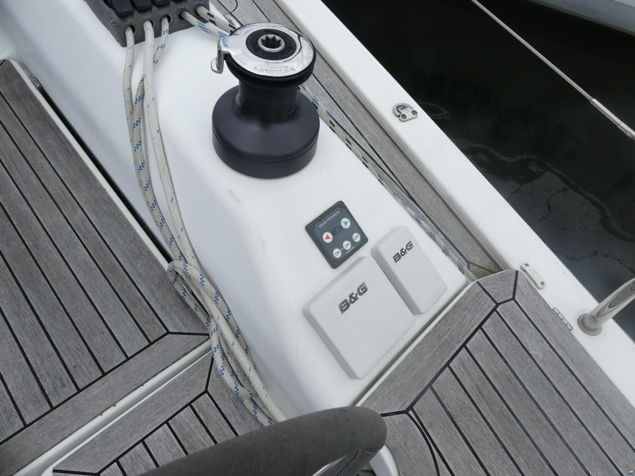 Hanse 345