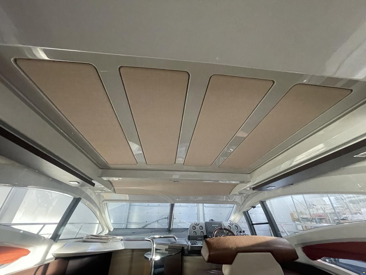 Azimut  43S