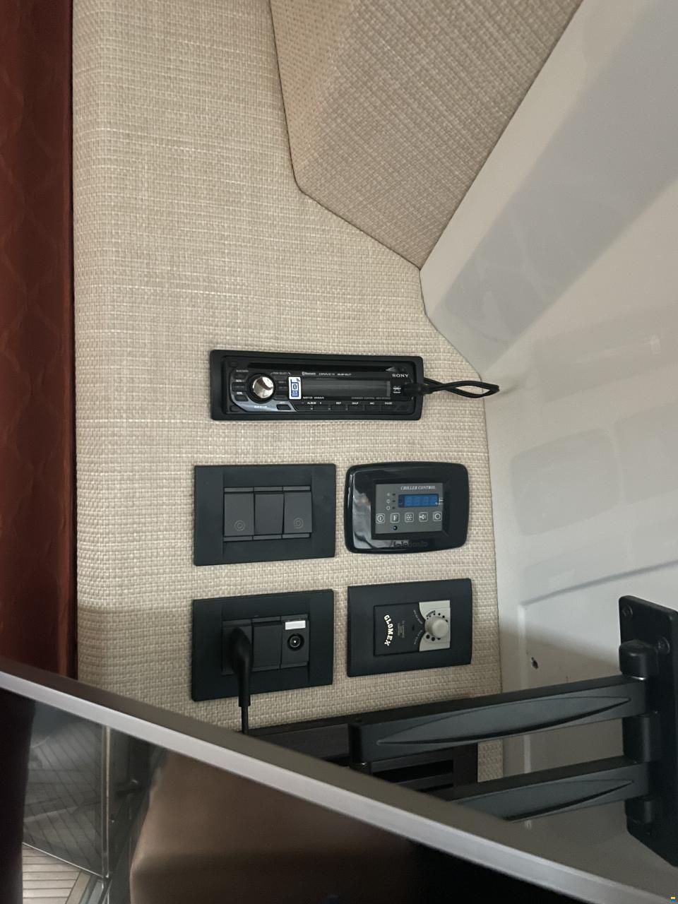 Azimut  43S